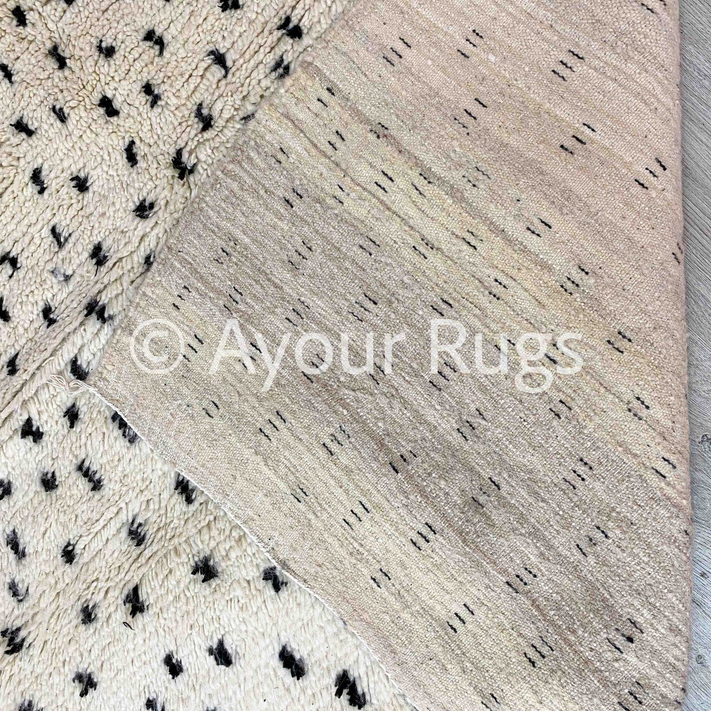 Lina – Dots Black Moroccan Rug