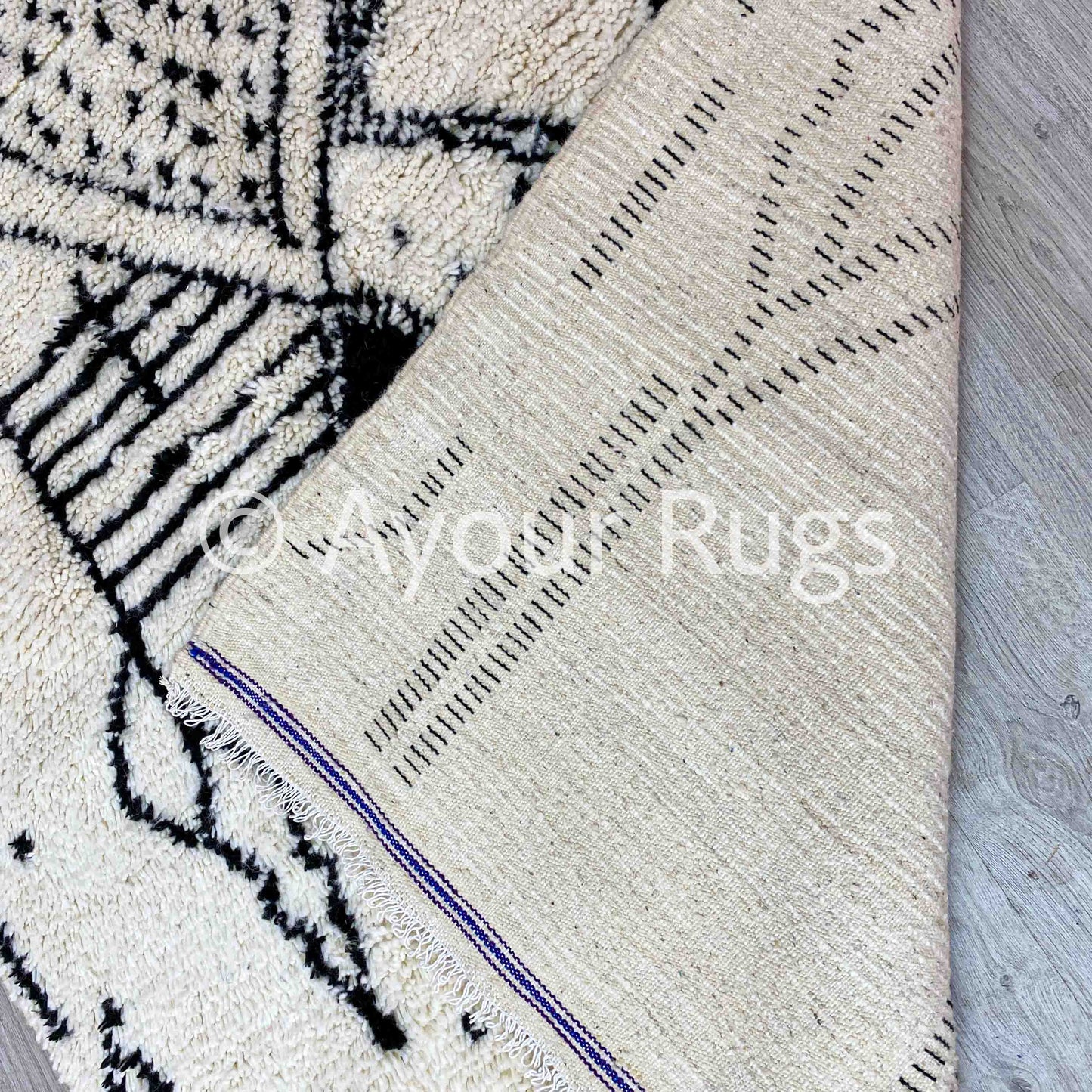 Tafrid – Black and White Moroccan Rug