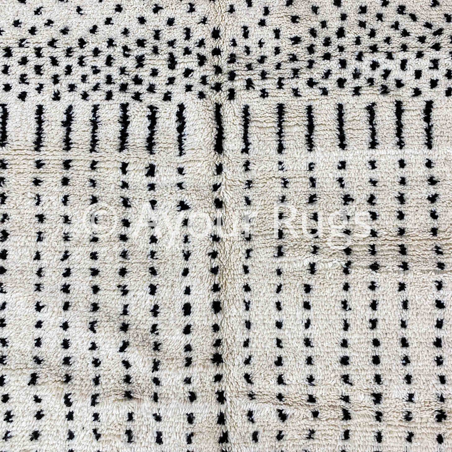 Safia – Dots Moroccan Rug