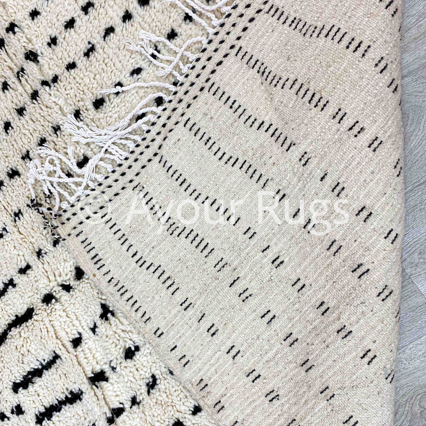 Safia – Dots Moroccan Rug