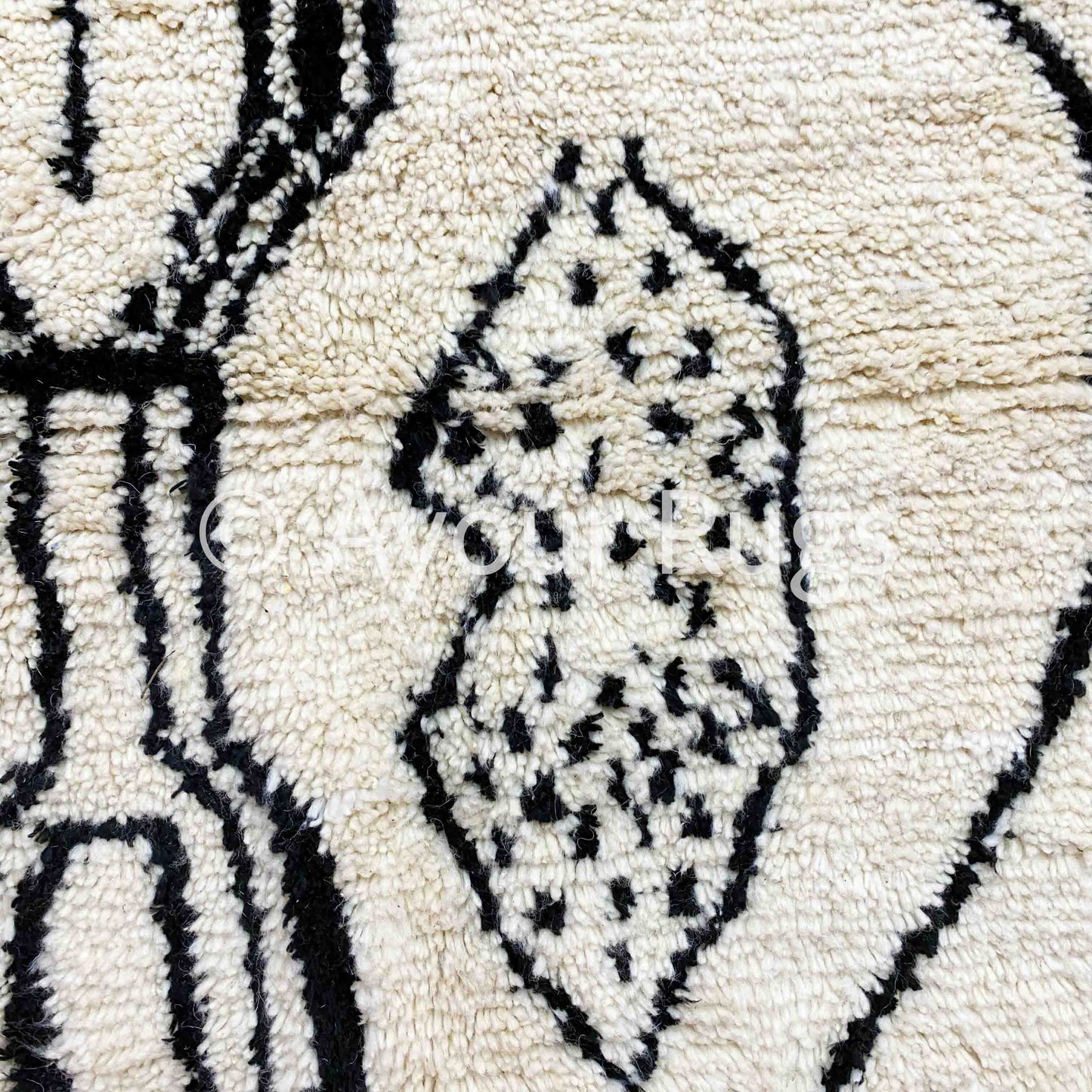 Rihana – Moroccan Rug