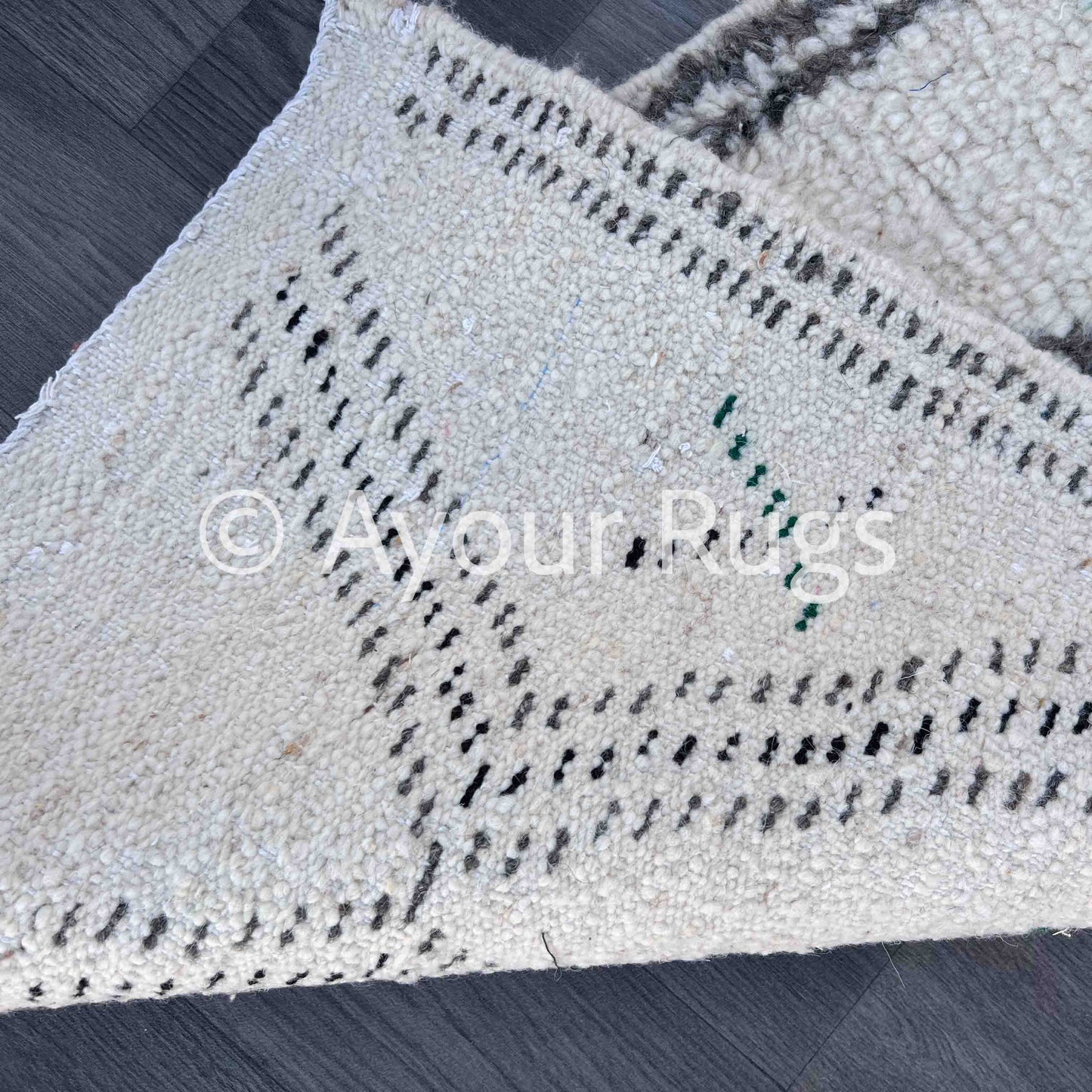 Almas – Moroccan Rug