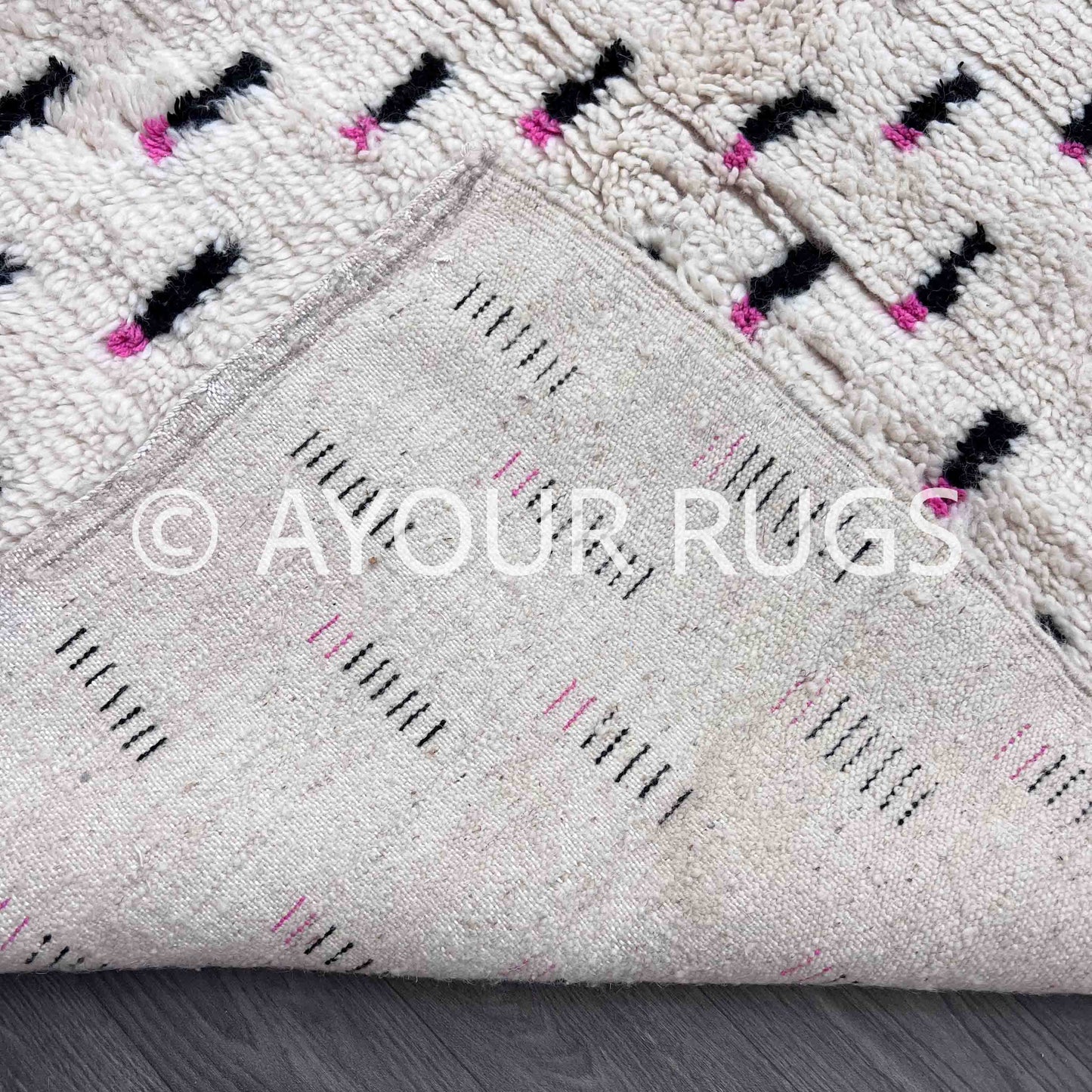 Authentic Azilal Moroccan Rug - Handmade Berber Wool - 5x6.6 ft / 150x200 cm