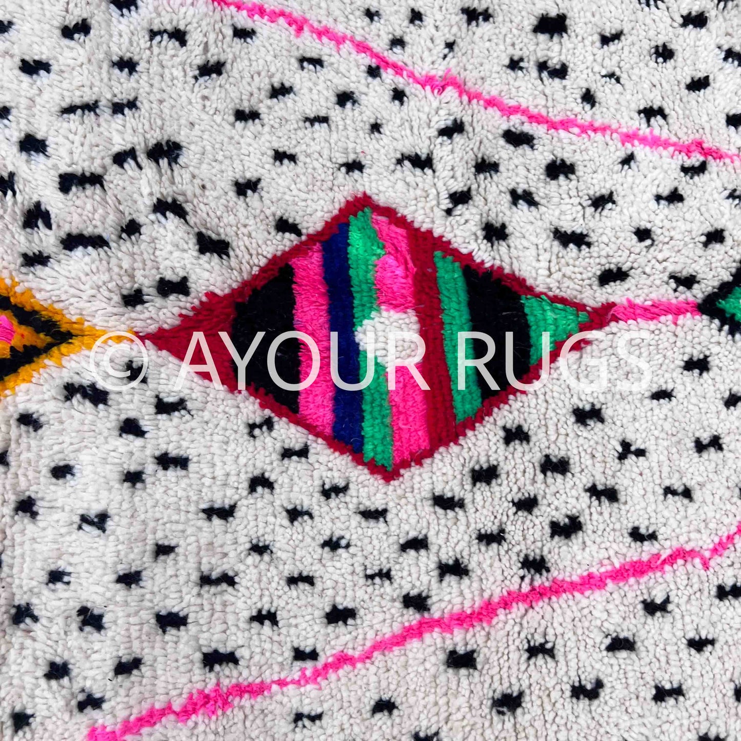 Authentic Azilal Moroccan Rug - Handmade Berber Wool - 5x8.4 ft / 151x256 cm