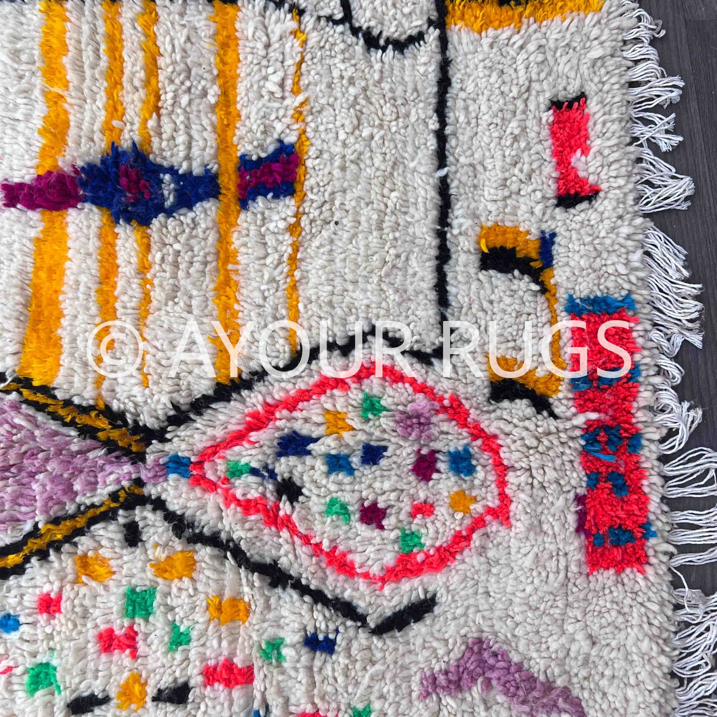 Azilal Moroccan Rug - 5.8x6.6 ft / 178x200 cm