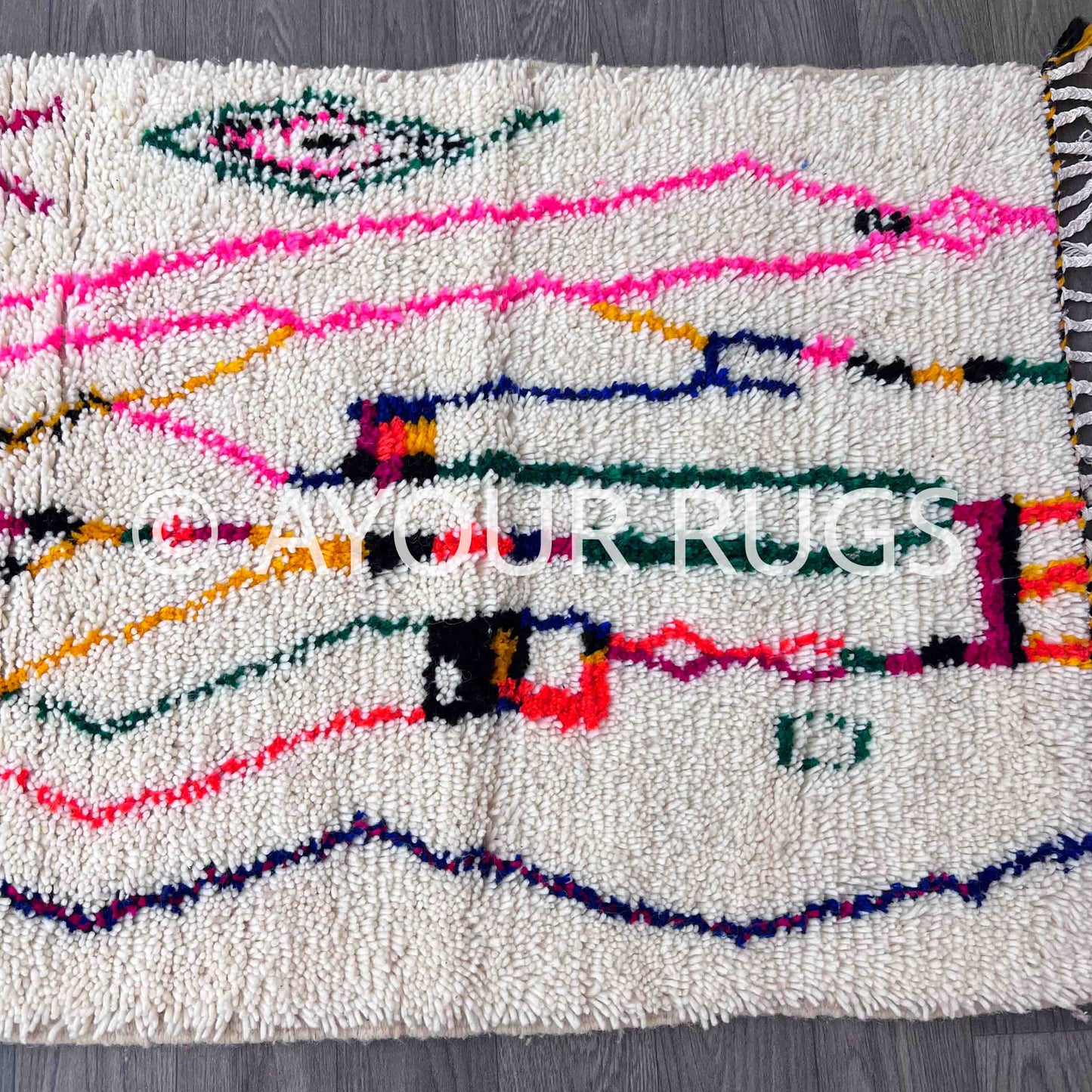 Azilal Moroccan Runner Rug - Handwoven Wool - 2.7x6.3 ft / 84x191 cm