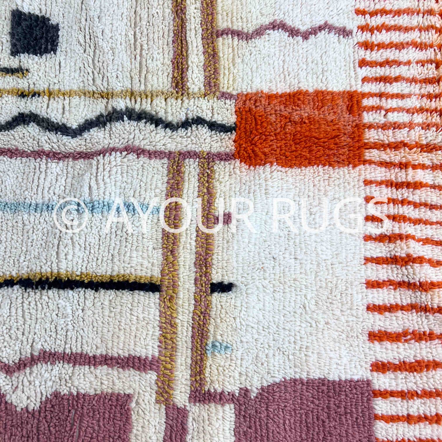 Authentic Azilal Moroccan Rug - Handwoven Wool - 5.1x8.0 ft / 155x246 cm