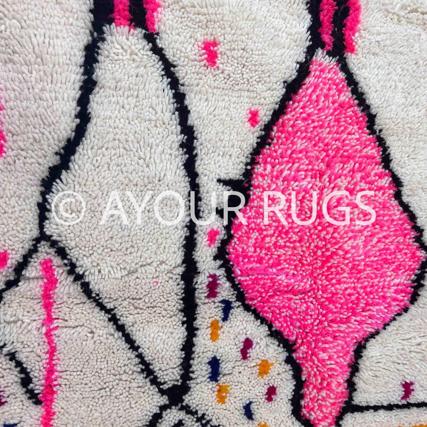 Authentic Azilal Moroccan Rug - Handwoven Wool Shag - 4.3x6.4 ft / 130x196 cm