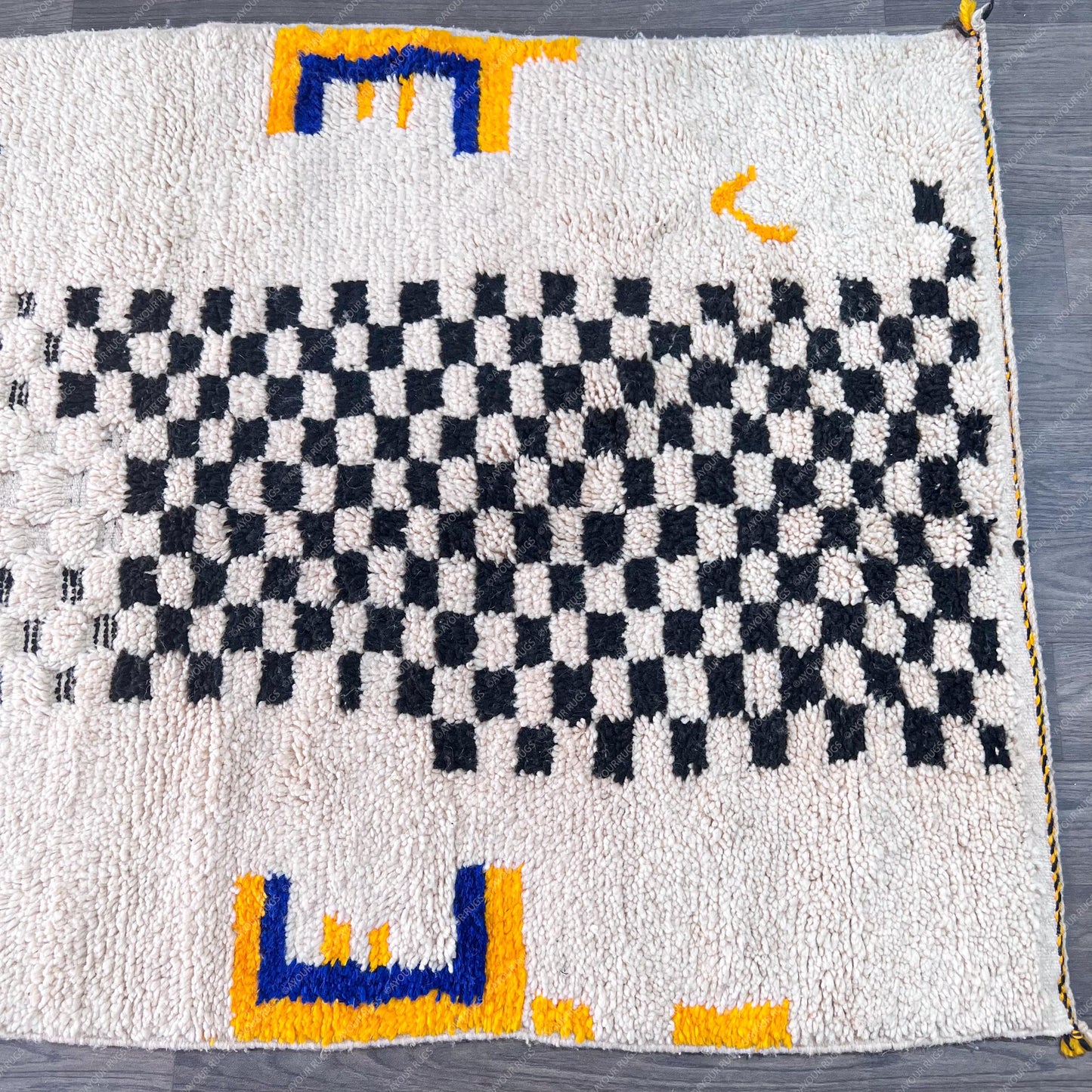 Azilal Moroccan Runner Rug - Handwoven Wool Shag - 3.8x6.3 ft / 117x192 cm