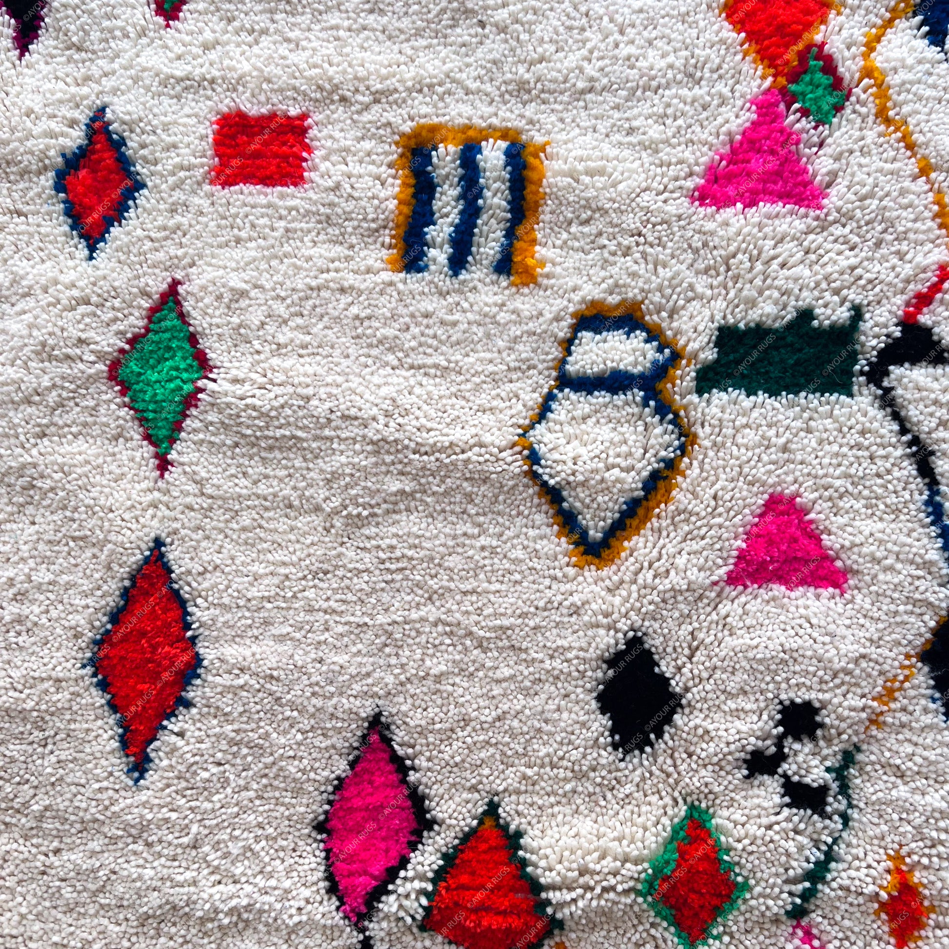 Almas – Azilal Moroccan Rug