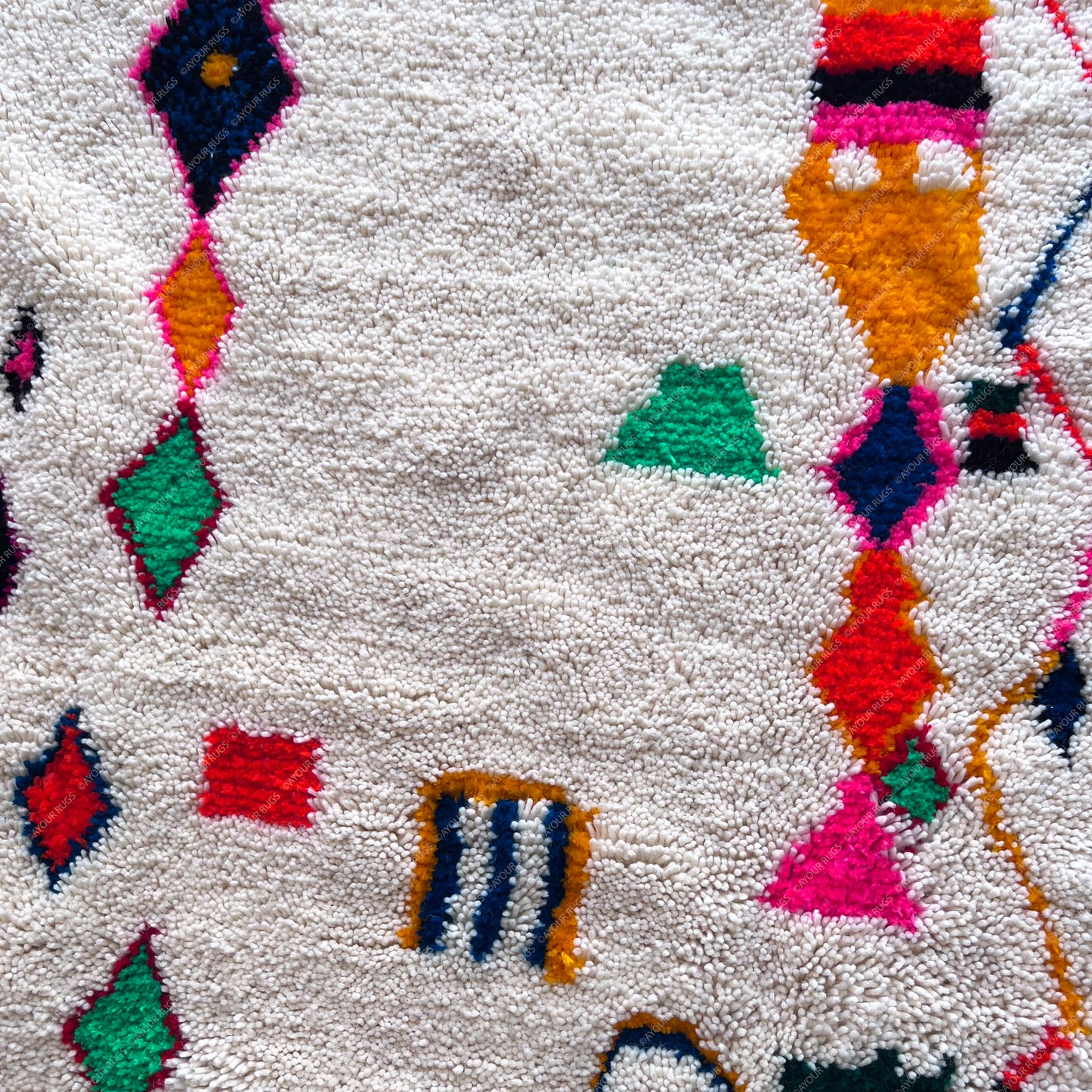 Almas – Azilal Moroccan Rug