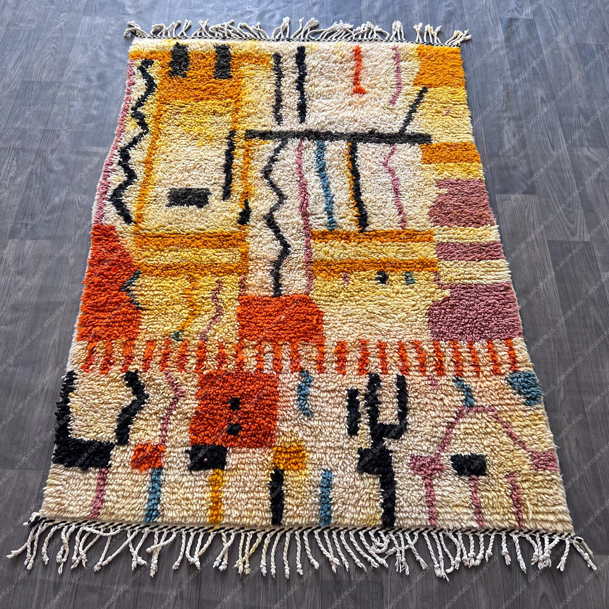 Authentic Azilal Moroccan Rug - Handwoven Wool Shag - 3.7x5.3 ft / 114x163 cm