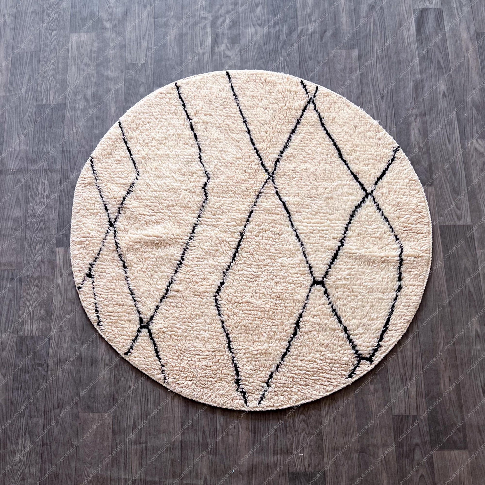 Round Tapi | Marocain | 4.6 x 4.6 ft / 140 x 140 cm | Moroccan Rug | Azilal Teppich | Morocco | Beni Ourain Rug | Azilal Rug | Beni Rug